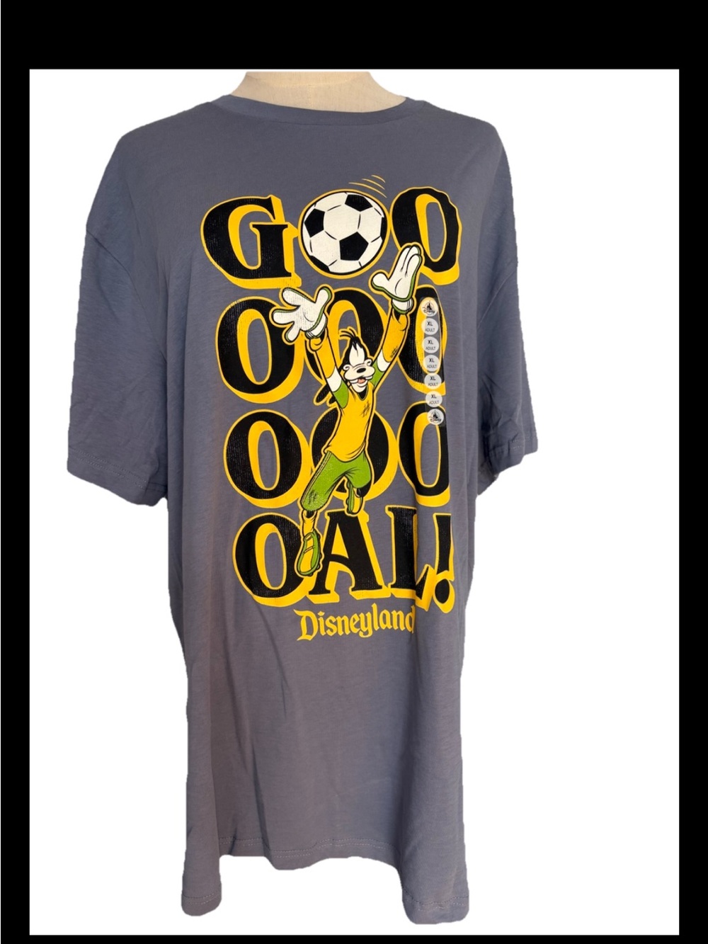 Disney Goofy Soccer GOAL! Adult Soccer Ball Graphic Grey T-Shirt XL Disneyland,